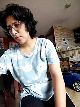 Snapshot of Im_Alma_ chatting on February 4, 2025, 4:39 pm Im Alma online show from February 4, 2025, 4:39 pm