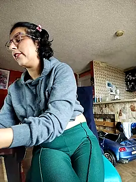 Snapshot of Im_Alma_ chatting on March 8, 2025, 8:25 pm Im Alma online show from March 8, 2025, 8:25 pm