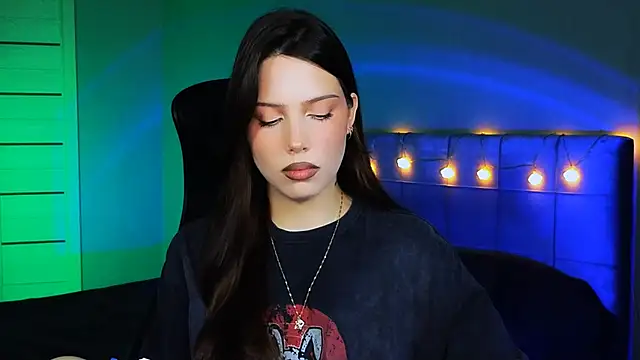 Snapshot of Stacy_Gonzales_ chatting on December 10, 2024, 9:23 am Stacy Gonzales  online show from December 10, 2024, 9:23 am