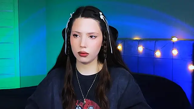 Snapshot of Stacy_Gonzales_ chatting on February 15, 2025, 9:27 am Stacy Gonzales  online show from February 15, 2025, 9:27 am