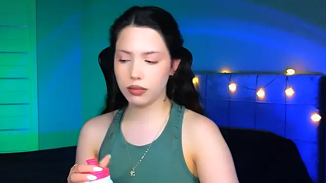 Snapshot of Stacy_Gonzales_ chatting on March 19, 2025, 9:06 am Stacy Gonzales  online show from March 19, 2025, 9:06 am