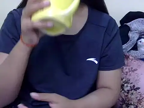 Snapshot of WildRuhi20 chatting on December 15, 2024, 2:52 am WildRuhi20 online show from December 15, 2024, 2:52 am