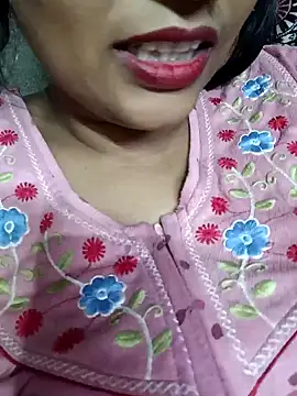 Snapshot of Wifesuman40 chatting on December 7, 2024, 6:04 pm Wifesuman40 online show from December 7, 2024, 6:04 pm