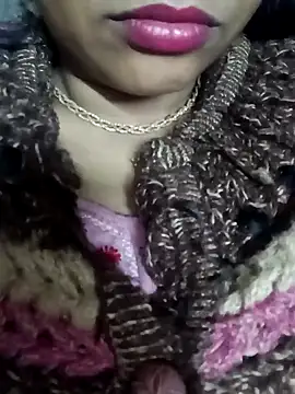 Snapshot of Wifesuman40 chatting on December 12, 2024, 5:37 pm Wifesuman40 online show from December 12, 2024, 5:37 pm