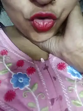 Snapshot of Wifesuman40 chatting on December 20, 2024, 9:21 am Wifesuman40 online show from December 20, 2024, 9:21 am