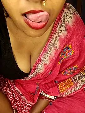 Snapshot of Wifesuman40 chatting on December 31, 2024, 6:46 pm Wifesuman40 online show from December 31, 2024, 6:46 pm