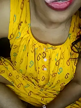 Snapshot of Wifesuman40 chatting on January 7, 2025, 10:54 am Wifesuman40 online show from January 7, 2025, 10:54 am