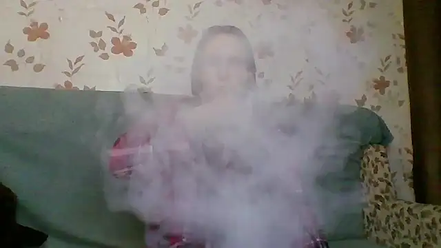 Snapshot of catt_kat chatting on October 22, 2025, 12:27 pm catt kat online show from October 22, 2025, 12:27 pm