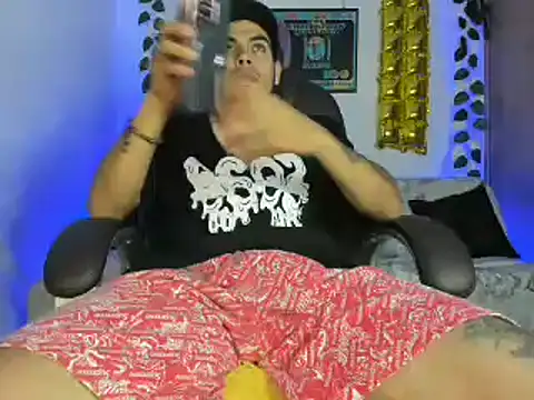 Snapshot of mikee_scooth chatting on January 17, 2025, 7:49 pm mikee scooth online show from January 17, 2025, 7:49 pm