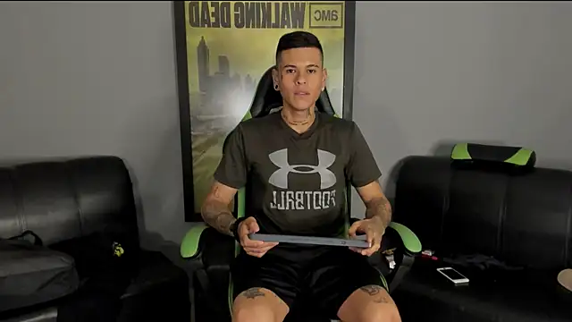 Snapshot of jamesinked_ chatting on December 21, 2024, 3:36 am jamesinked online show from December 21, 2024, 3:36 am