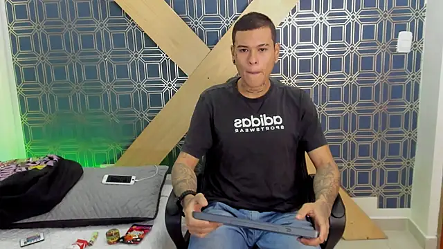 Snapshot of jamesinked_ chatting on January 8, 2025, 2:14 pm jamesinked online show from January 8, 2025, 2:14 pm