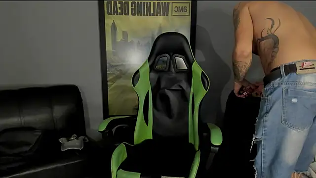 Snapshot of jamesinked_ chatting on January 15, 2025, 10:57 pm jamesinked online show from January 15, 2025, 10:57 pm