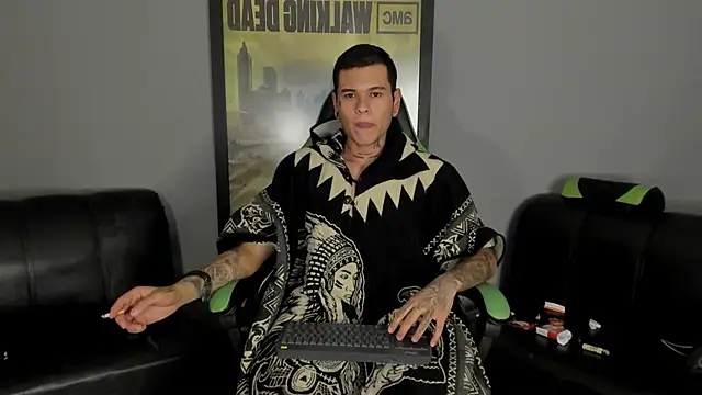 Snapshot of jamesinked_ chatting on January 26, 2025, 5:45 am jamesinked online show from January 26, 2025, 5:45 am