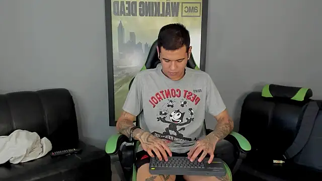 Snapshot of jamesinked_ chatting on January 28, 2025, 6:49 pm jamesinked online show from January 28, 2025, 6:49 pm