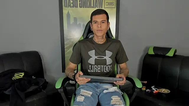 Snapshot of jamesinked_ chatting on February 11, 2025, 8:42 pm jamesinked online show from February 11, 2025, 8:42 pm