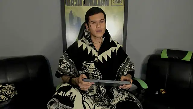 Snapshot of jamesinked_ chatting on March 7, 2025, 12:37 am jamesinked online show from March 7, 2025, 12:37 am