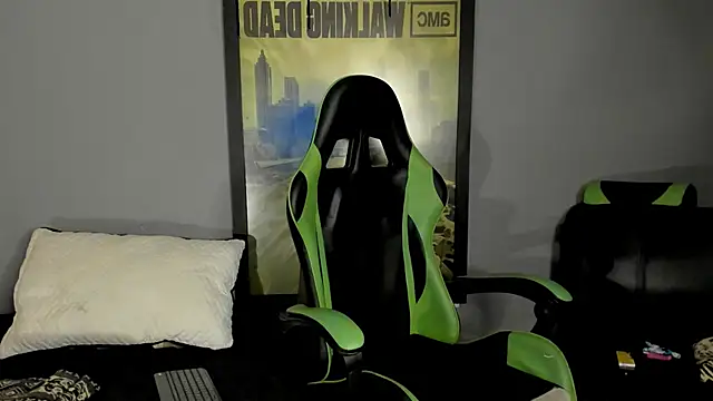 Snapshot of jamesinked_ chatting on March 17, 2025, 12:30 am jamesinked online show from March 17, 2025, 12:30 am