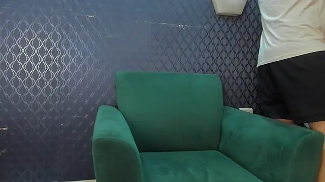 Snapshot of jamesinked_ chatting on October 6, 2025, 5:32 pm jamesinked online show from October 6, 2025, 5:32 pm