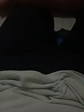 beautiful hands  online show from November 12, 2025, 9:10 am