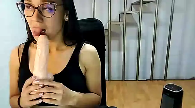 Snapshot of Jessie_Desire chatting on February 20, 2025, 6:28 am Jessie Desire online show from February 20, 2025, 6:28 am