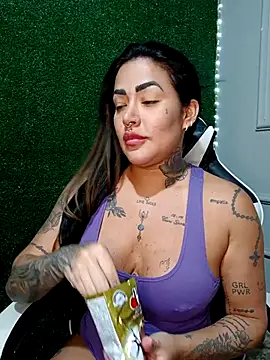 Snapshot of exquentadamay chatting on October 13, 2025, 6:41 pm exquentadamay online show from October 13, 2025, 6:41 pm