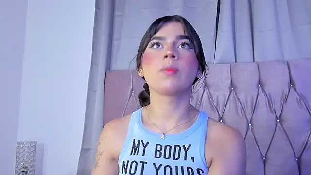 Snapshot of Ashley_piinkk_ chatting on February 25, 2025, 10:58 am Ashley piinkk  online show from February 25, 2025, 10:58 am