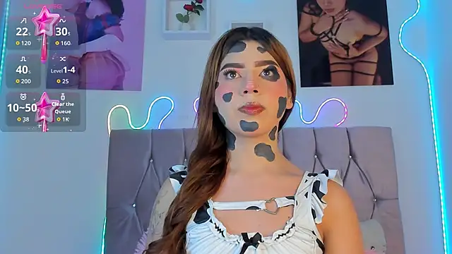 Snapshot of Ashley_piinkk_ chatting on October 19, 2025, 10:38 am Ashley piinkk  online show from October 19, 2025, 10:38 am