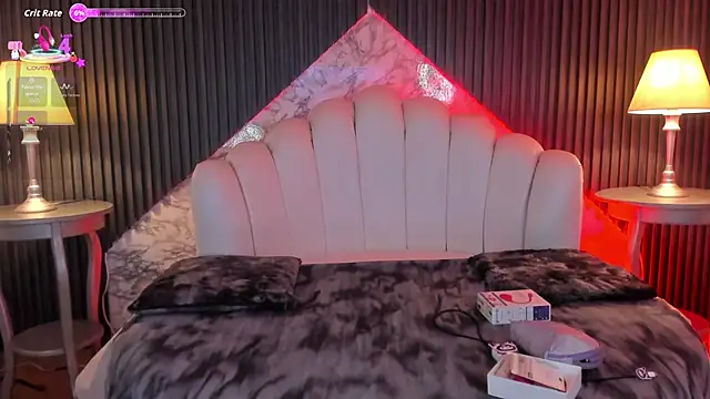 Snapshot of MeganDraco_ chatting on September 24, 2025, 12:30 pm MeganDraco  online show from September 24, 2025, 12:30 pm