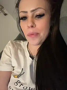 Snapshot of Highschoolpussy chatting on January 17, 2025, 7:49 pm Highschoolpussy online show from January 17, 2025, 7:49 pm