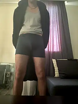 Snapshot of XboyZZ7 chatting on November 3, 2025, 10:27 am XboyZZ7 online show from November 3, 2025, 10:27 am