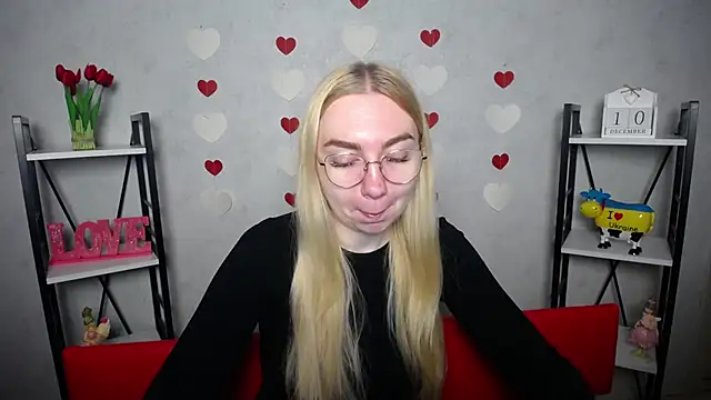 Snapshot of BeatriceFly chatting on December 11, 2024, 6:14 am BeatriceFly online show from December 11, 2024, 6:14 am