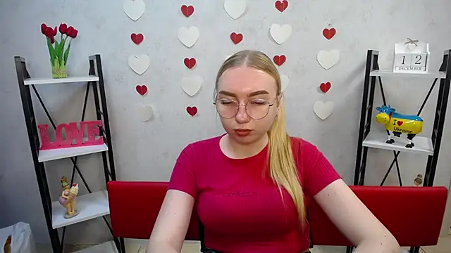 Snapshot of BeatriceFly chatting on December 12, 2024, 12:12 pm BeatriceFly online show from December 12, 2024, 12:12 pm