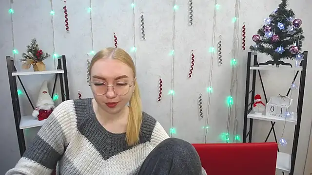 Snapshot of BeatriceFly chatting on January 3, 2025, 9:15 am BeatriceFly online show from January 3, 2025, 9:15 am