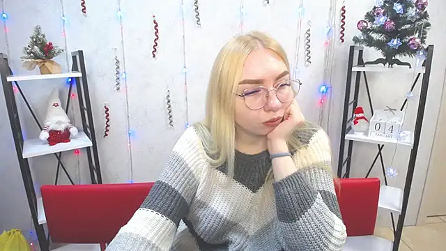 Snapshot of BeatriceFly chatting on January 4, 2025, 9:32 am BeatriceFly online show from January 4, 2025, 9:32 am