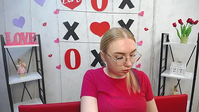 Snapshot of BeatriceFly chatting on January 27, 2025, 12:37 pm BeatriceFly online show from January 27, 2025, 12:37 pm