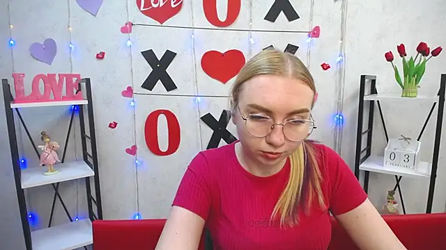 Snapshot of BeatriceFly chatting on February 3, 2025, 3:27 pm BeatriceFly online show from February 3, 2025, 3:27 pm