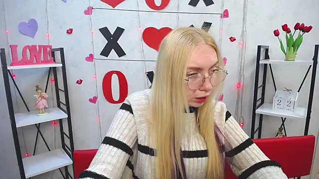 Snapshot of BeatriceFly chatting on February 22, 2025, 9:34 am BeatriceFly online show from February 22, 2025, 9:34 am