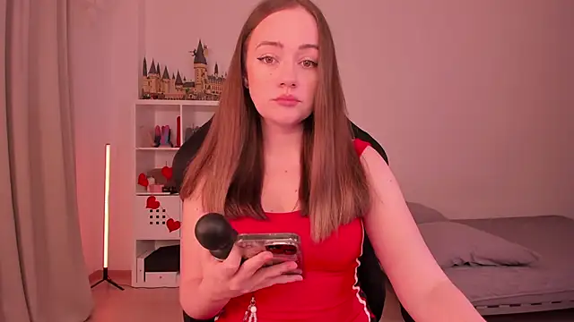 Snapshot of WalkingGirl chatting on February 14, 2025, 5:36 pm WalkingGirl online show from February 14, 2025, 5:36 pm