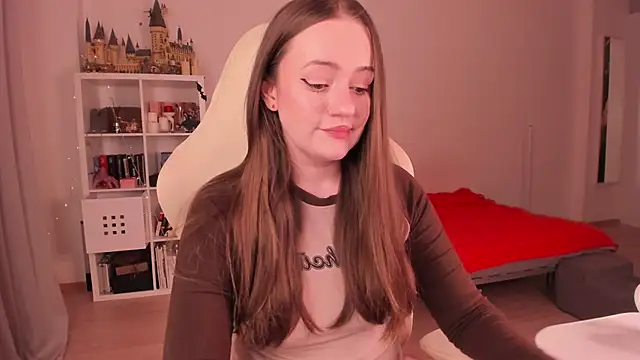 Snapshot of WalkingGirl chatting on September 27, 2025, 5:51 pm WalkingGirl online show from September 27, 2025, 5:51 pm