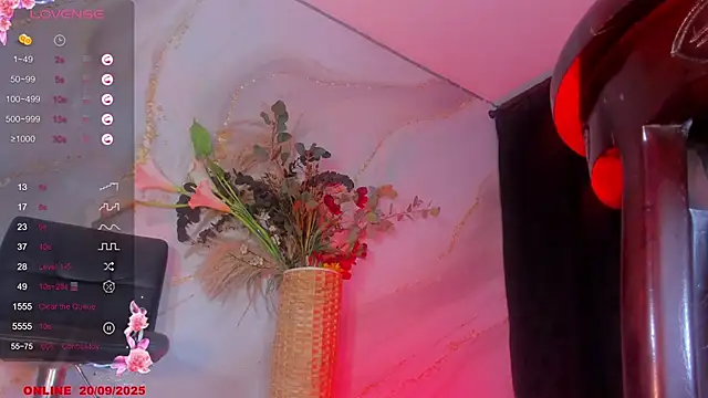 Snapshot of Karla-Ebony chatting on September 20, 2025, 2:18 pm Karla-Ebony online show from September 20, 2025, 2:18 pm