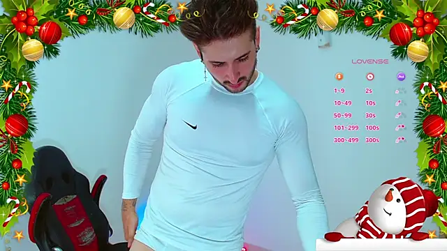 Snapshot of Ares_blue chatting on December 9, 2024, 1:55 pm Ares blue online show from December 9, 2024, 1:55 pm