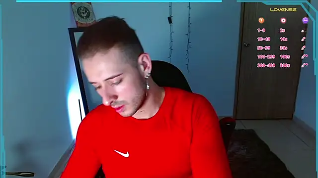 Snapshot of Ares_blue chatting on January 9, 2025, 11:14 am Ares blue online show from January 9, 2025, 11:14 am