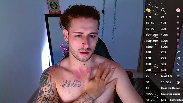 Snapshot of Ares_blue chatting on January 17, 2025, 10:44 am Ares blue online show from January 17, 2025, 10:44 am