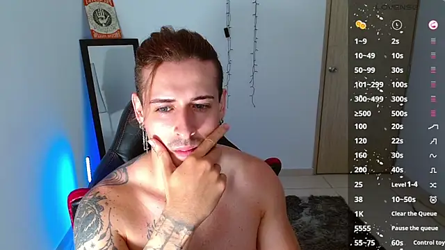 Snapshot of Ares_blue chatting on January 28, 2025, 1:49 pm Ares blue online show from January 28, 2025, 1:49 pm