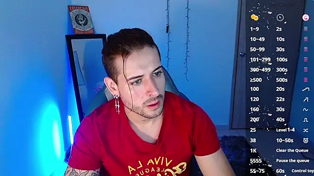 Snapshot of Ares_blue chatting on January 31, 2025, 11:35 am Ares blue online show from January 31, 2025, 11:35 am