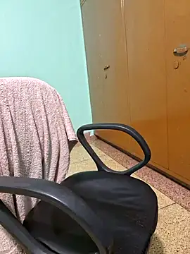 Snapshot of N-Natasha chatting on January 23, 2025, 6:17 am N-Natasha online show from January 23, 2025, 6:17 am