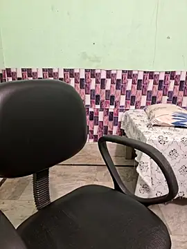 Snapshot of N-Natasha chatting on September 13, 2025, 5:46 pm N-Natasha online show from September 13, 2025, 5:46 pm