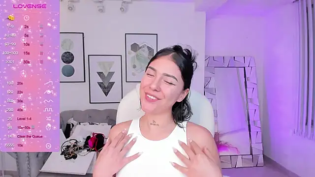 Snapshot of kendaall_jenner_ chatting on January 20, 2025, 4:10 am kendaall jenner  online show from January 20, 2025, 4:10 am