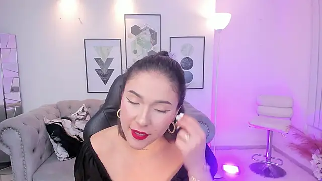 Snapshot of kendaall_jenner_ chatting on January 31, 2025, 5:09 am kendaall jenner  online show from January 31, 2025, 5:09 am