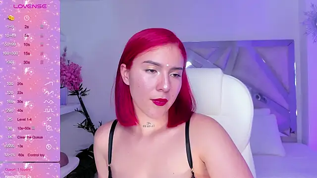 Snapshot of kendaall_jenner_ chatting on February 9, 2025, 7:16 am kendaall jenner  online show from February 9, 2025, 7:16 am